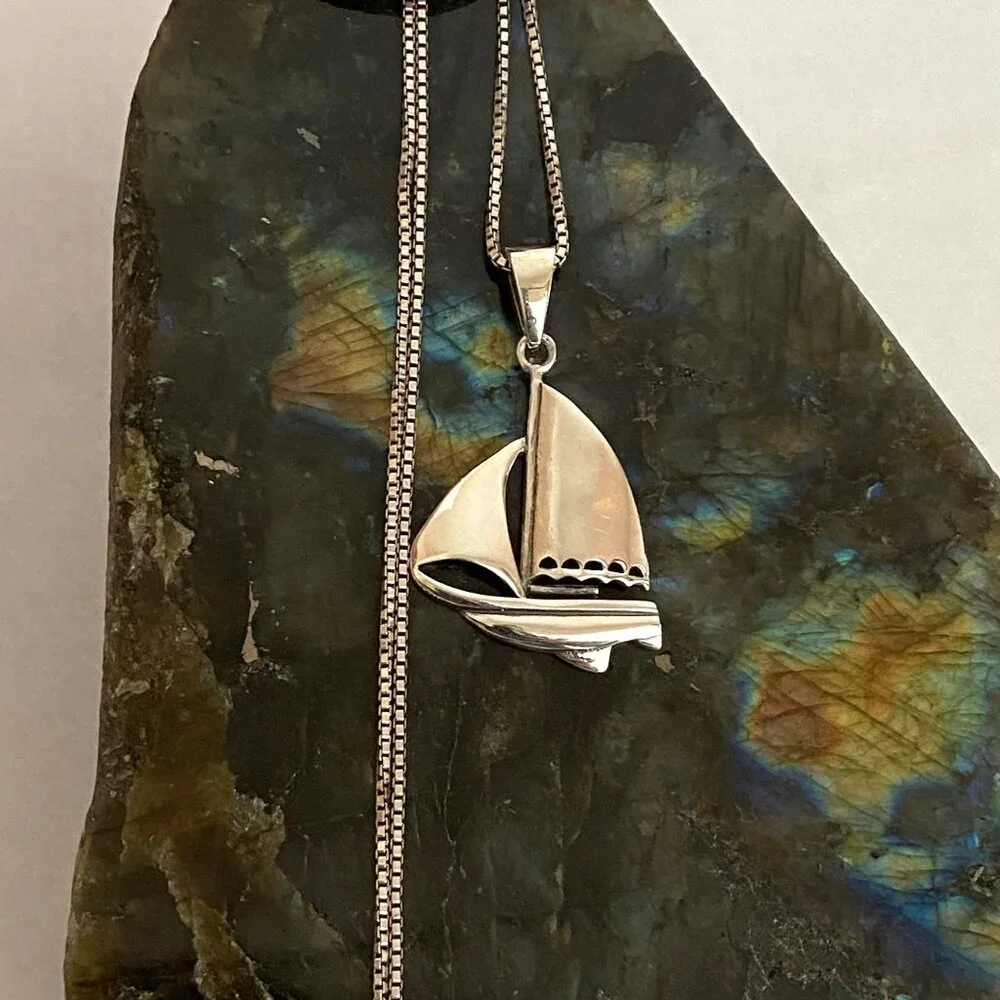 Sterling Silver 925 Unisex Sailboat Nautical Boat Pendant Necklace 20